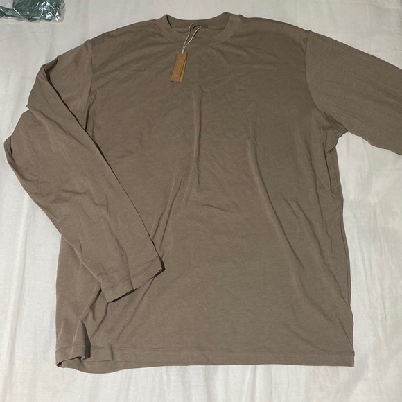 SKIMS Tops - Skims boyfriend long sleeve t shirt